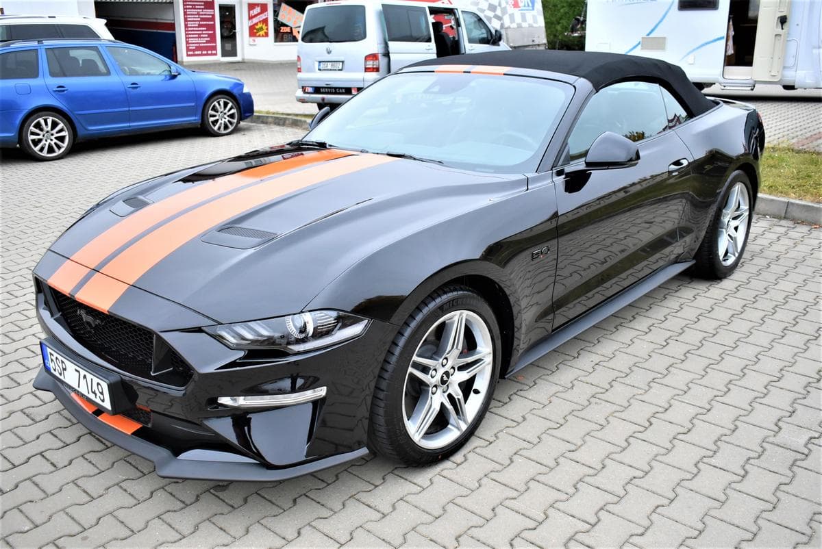 2022 Ford MUSTANG - 12