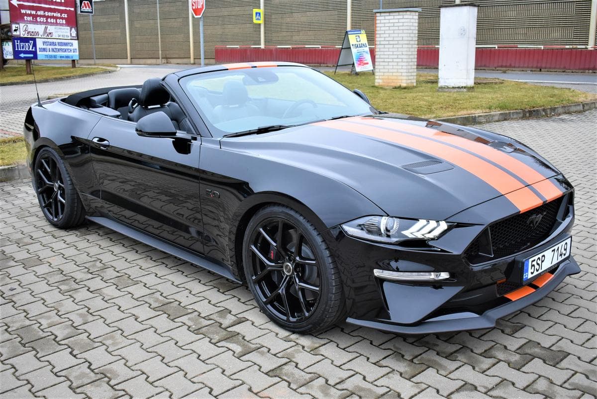 2022 Ford MUSTANG