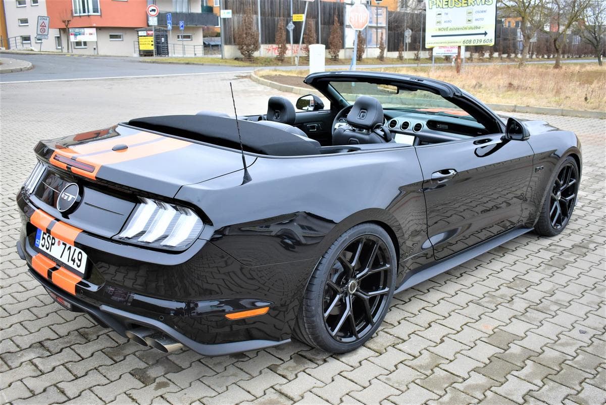 2022 Ford MUSTANG - 3