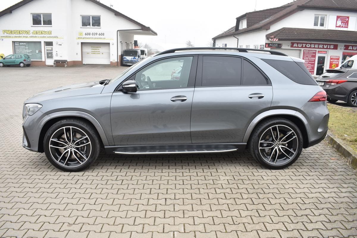 2025 Mercedes-Benz GLE - 4