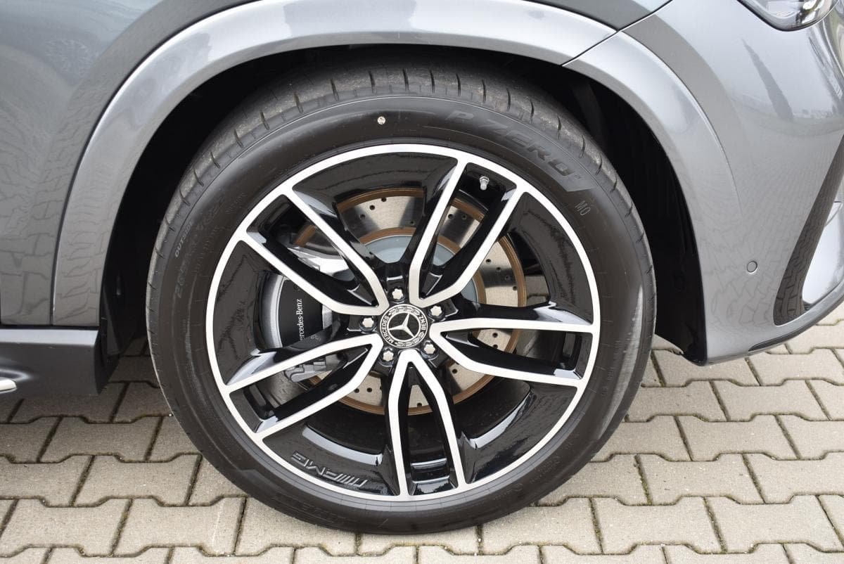 2025 Mercedes-Benz GLE - 9