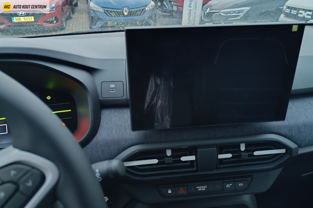 Dacia SANDERO - 10