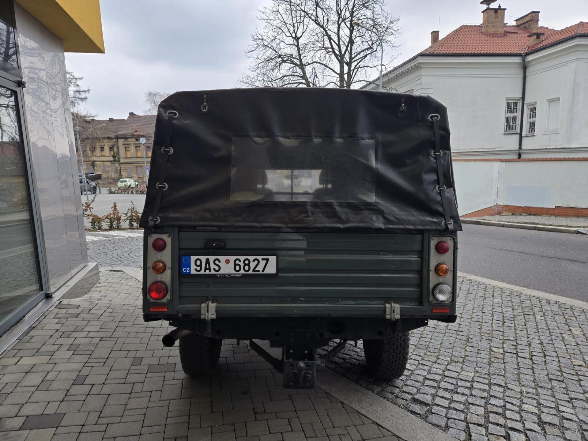 Land Rover DEFENDER - 6