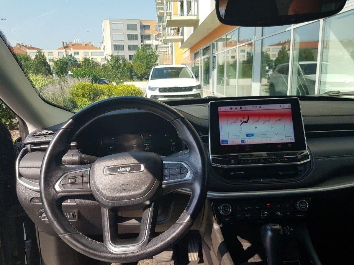2021 Jeep COMPASS - 6