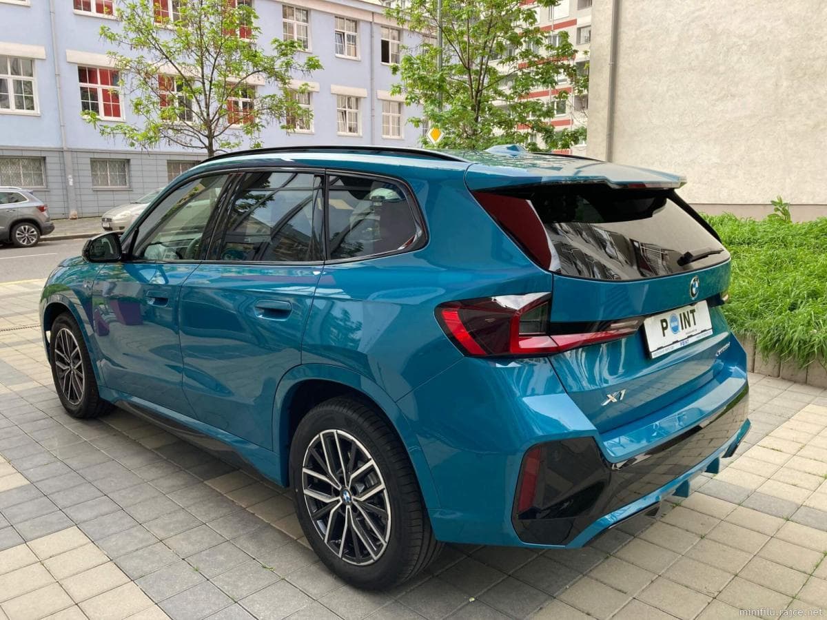 BMW X1 - 10