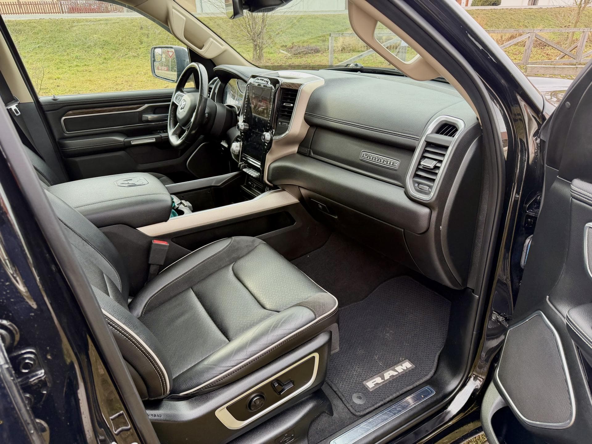 Dodge RAM - 7