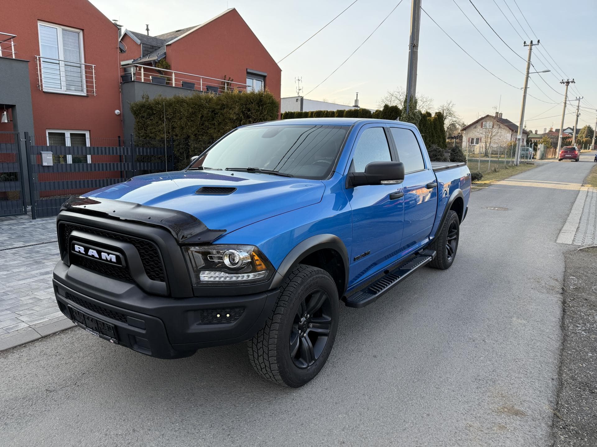 Dodge RAM - 8