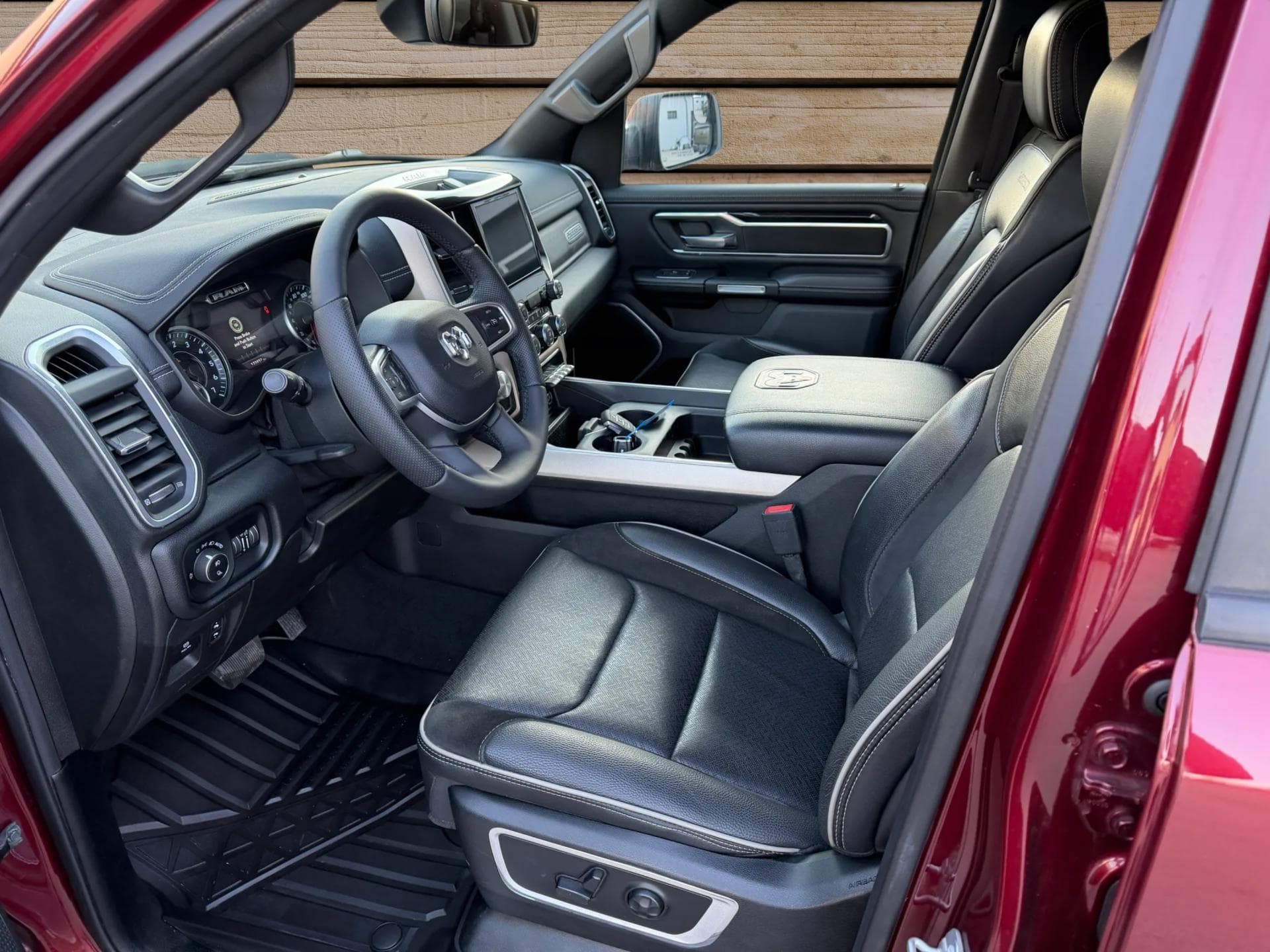 Dodge RAM - 12