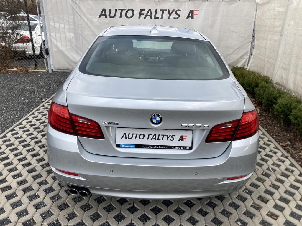 2016 BMW 5-Series - 6