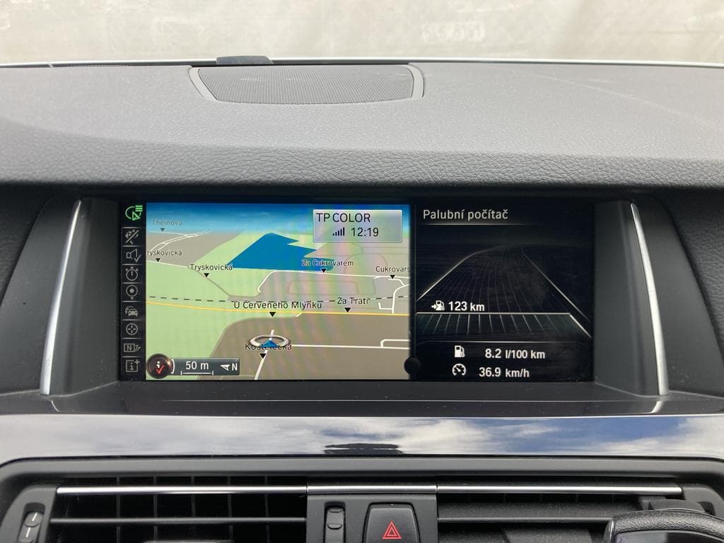 2016 BMW 5-Series - 10