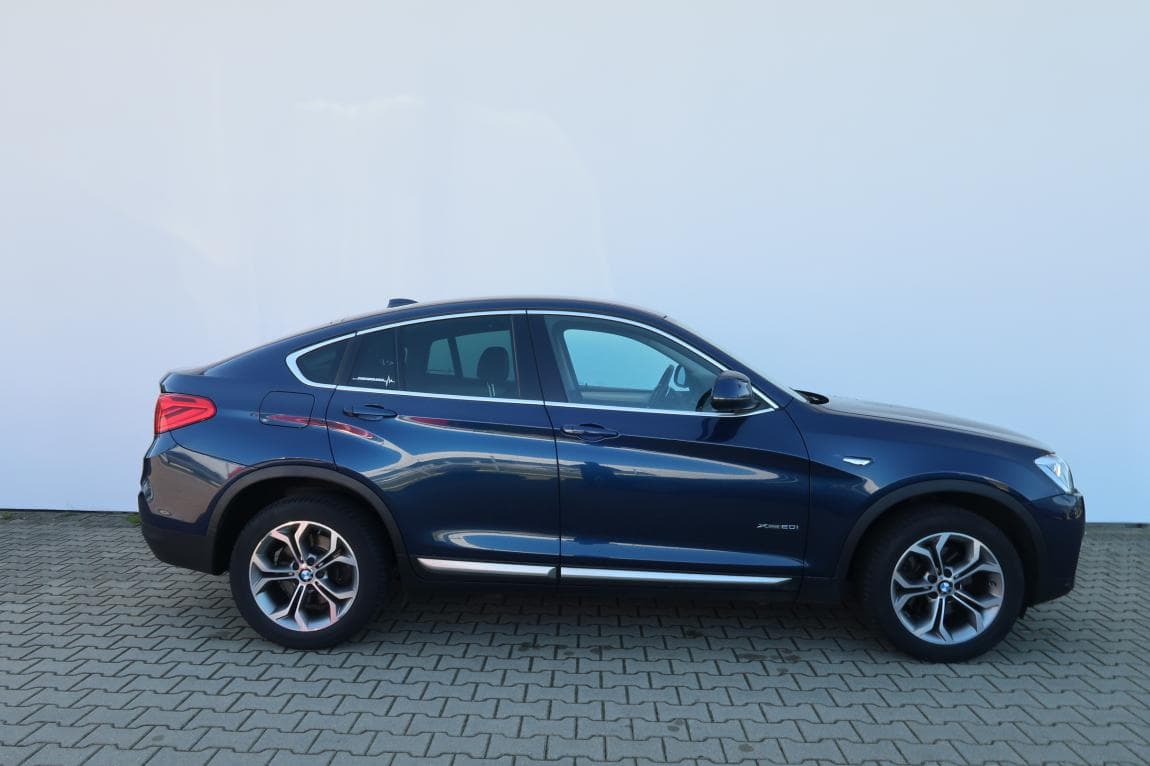 2017 BMW X4 - 5
