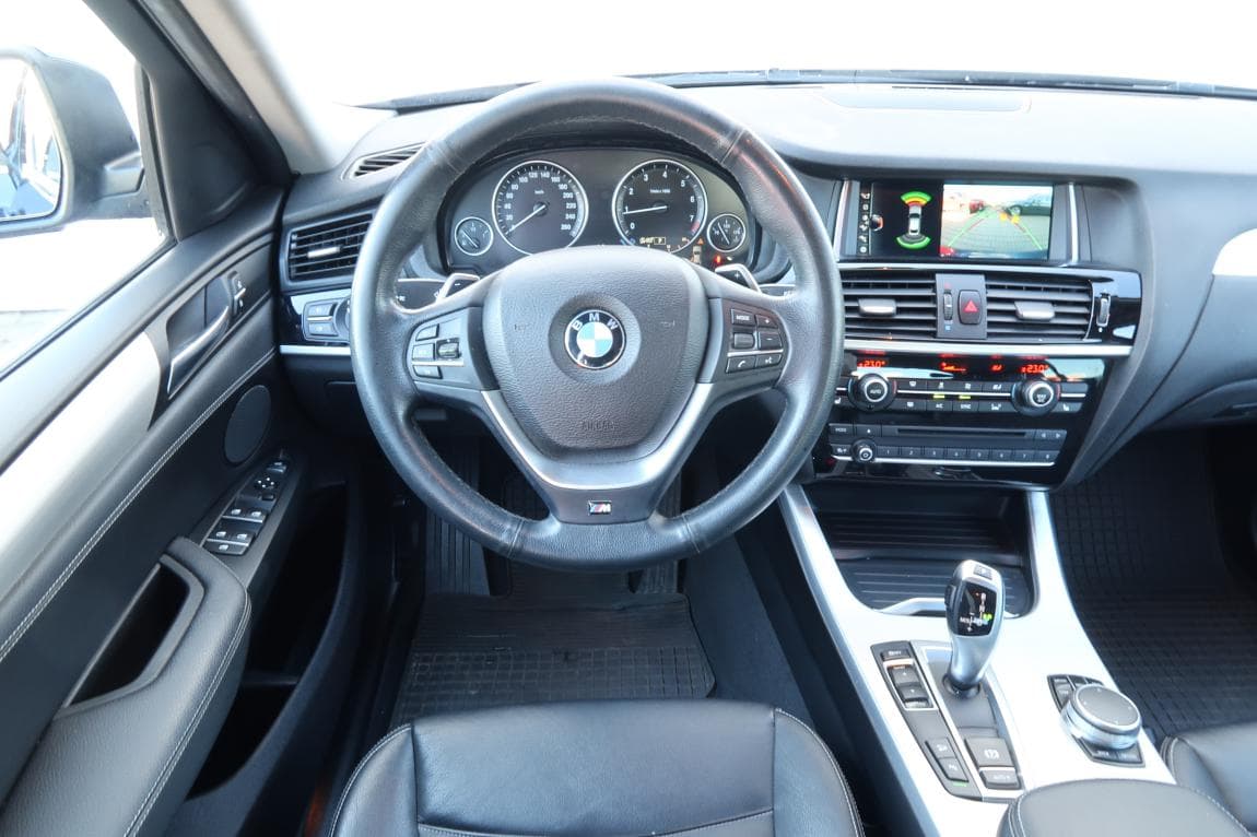 2017 BMW X4 - 6