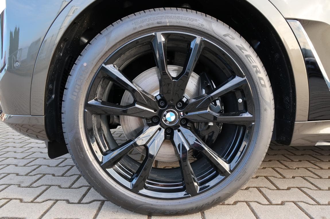 2026 BMW X7 - 6