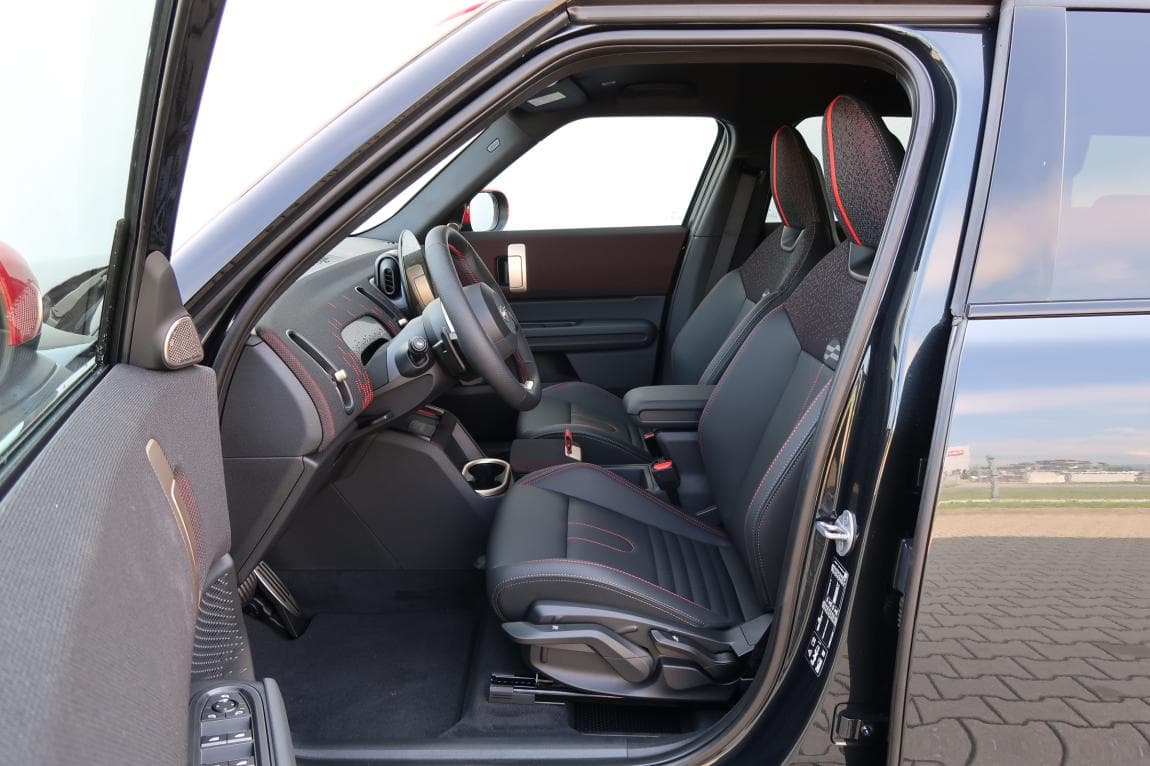 2025 Mini COUNTRYMAN - 2