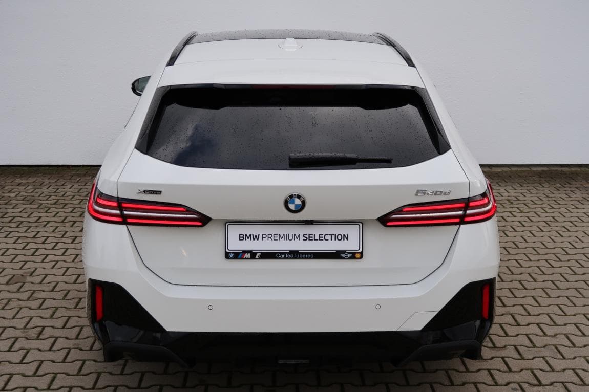 2024 BMW 5-Series - 23