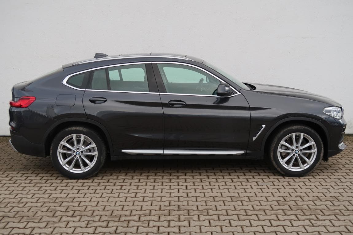 2021 BMW X4 - 5