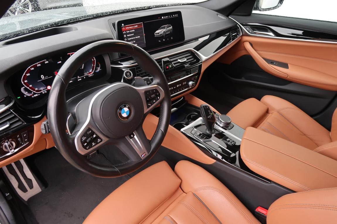 2023 BMW 5-Series - 6
