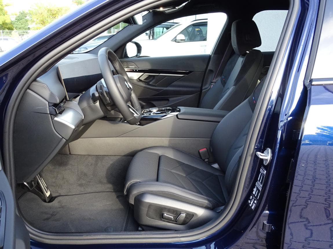 2023 BMW 5-Series - 2