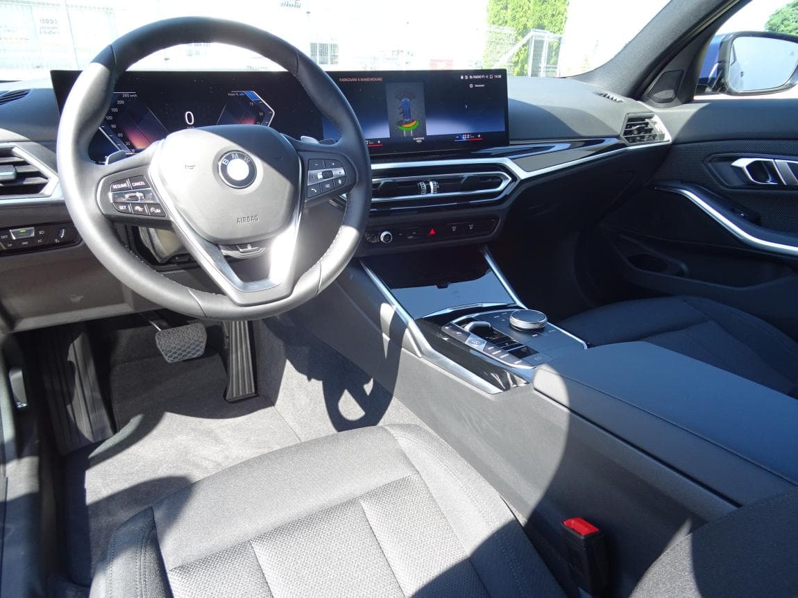 2023 BMW 3-Series - 6