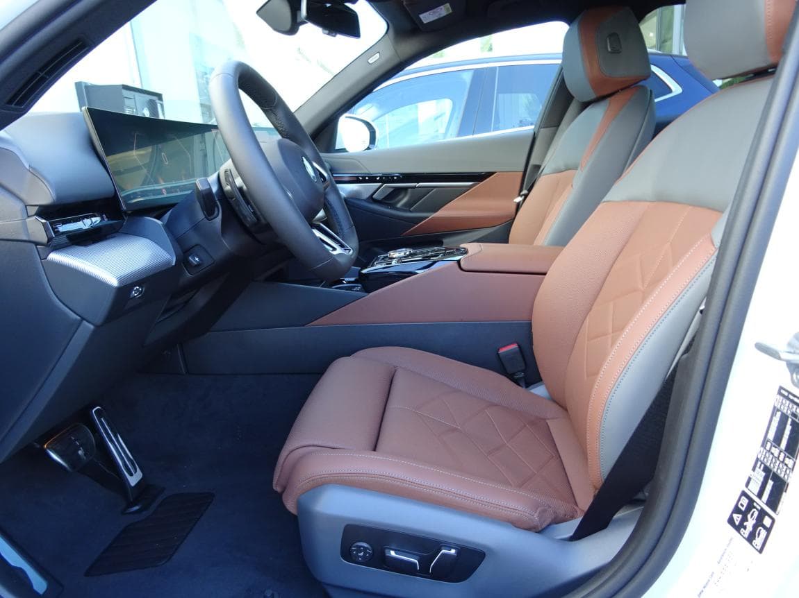 2023 BMW 5-Series - 2