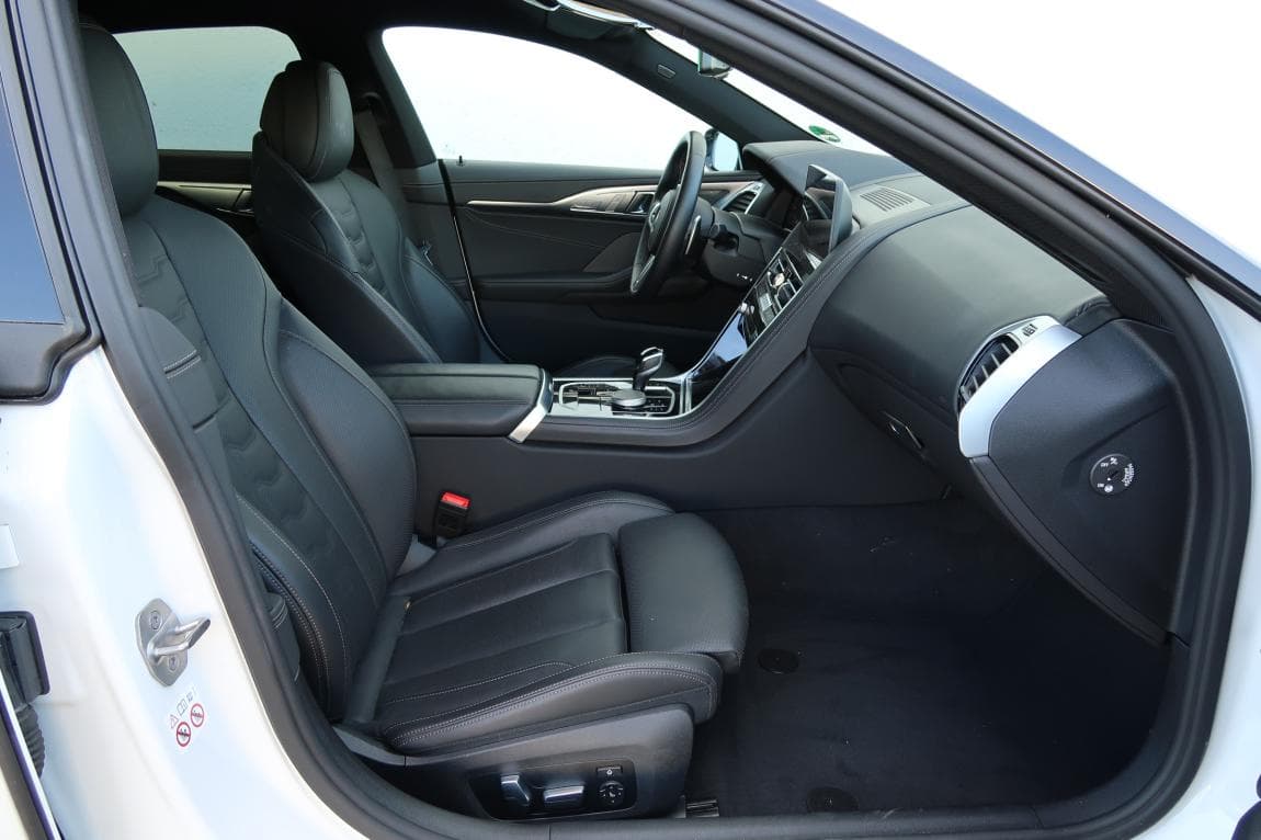 2023 BMW 8-Series - 11