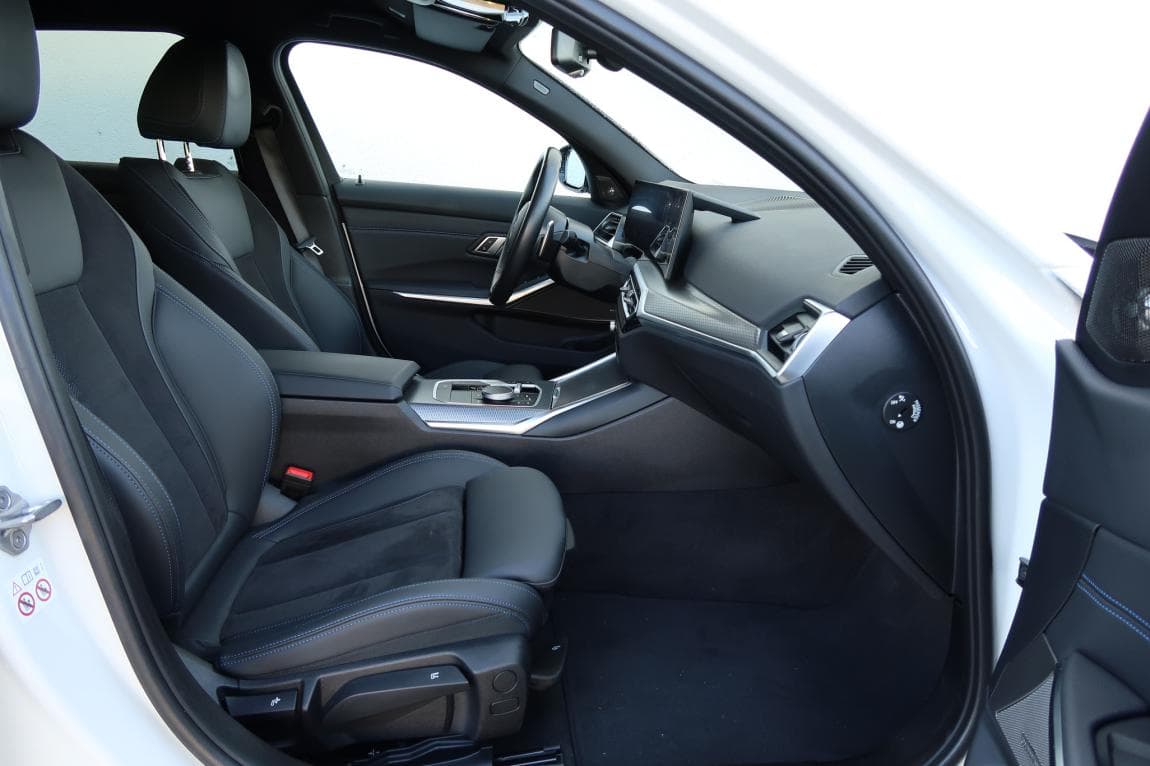 2023 BMW 3-Series - 9