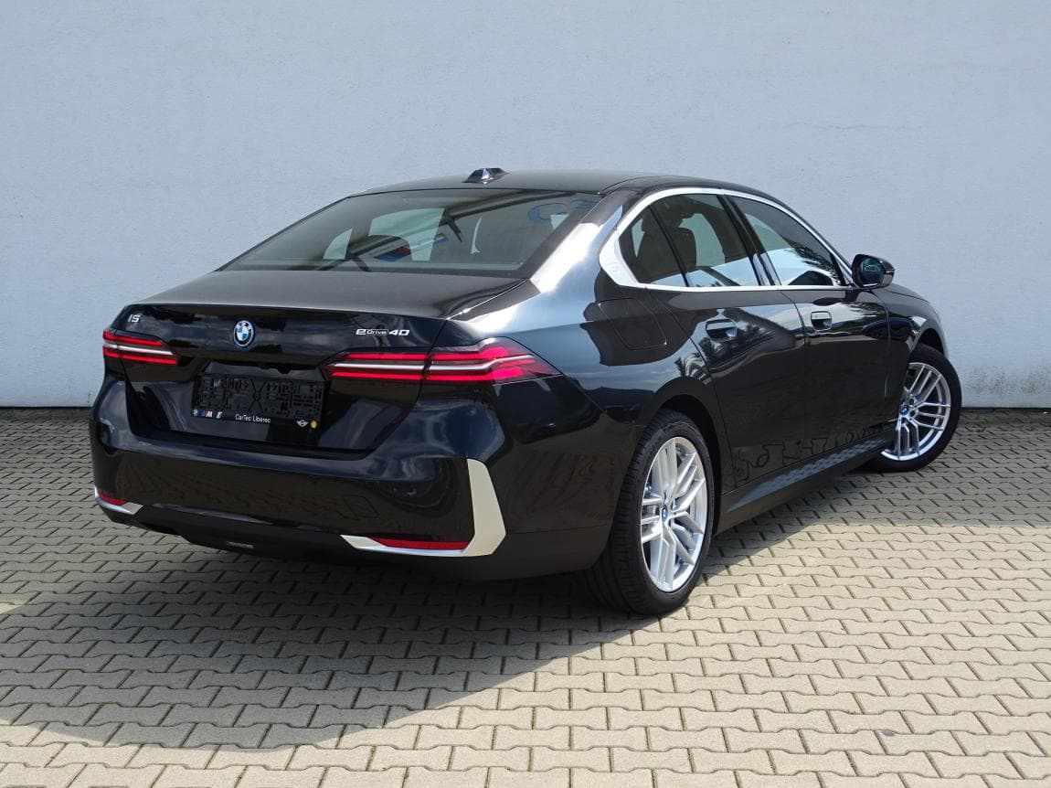 2025 BMW I5 - 3