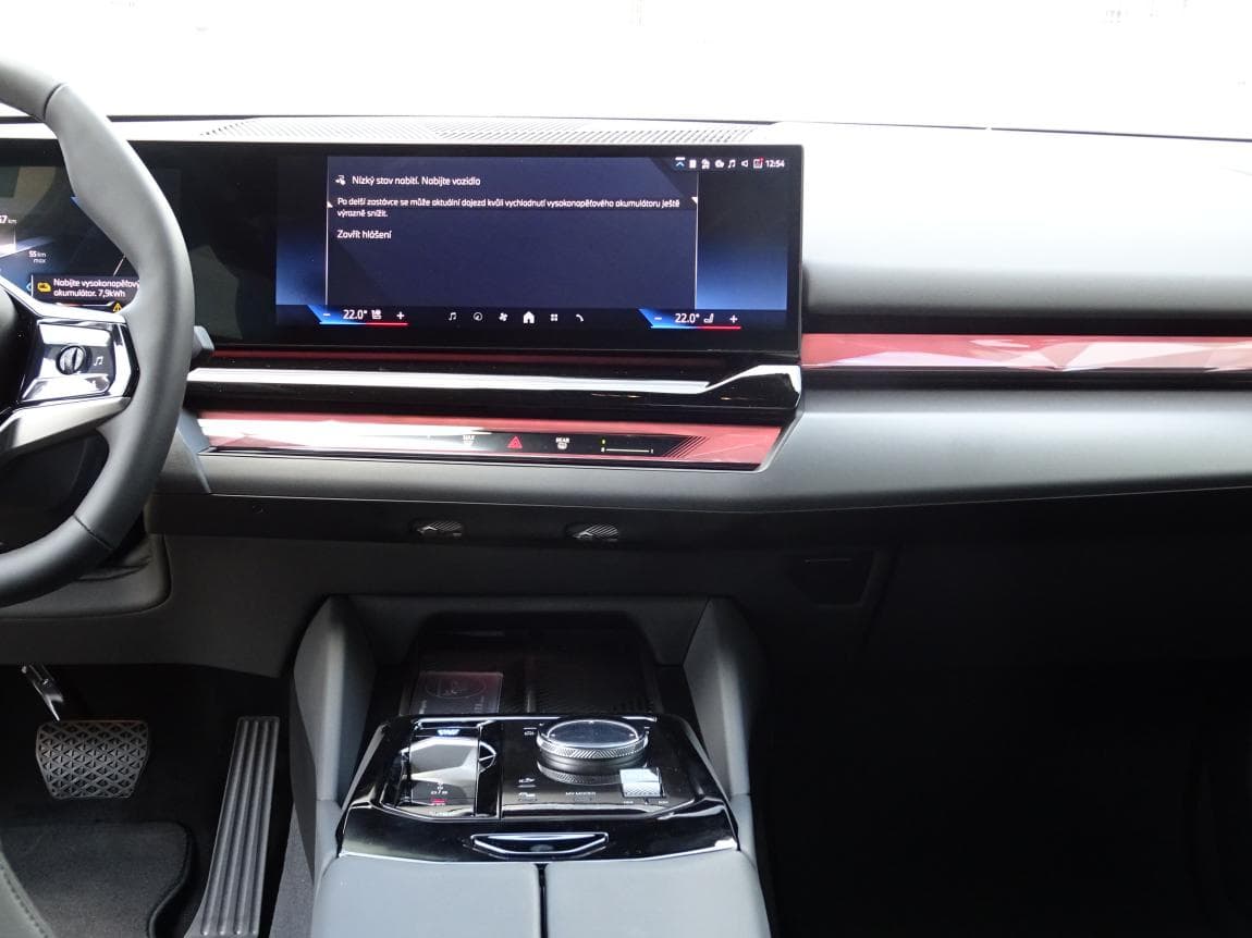 2025 BMW I5 - 6