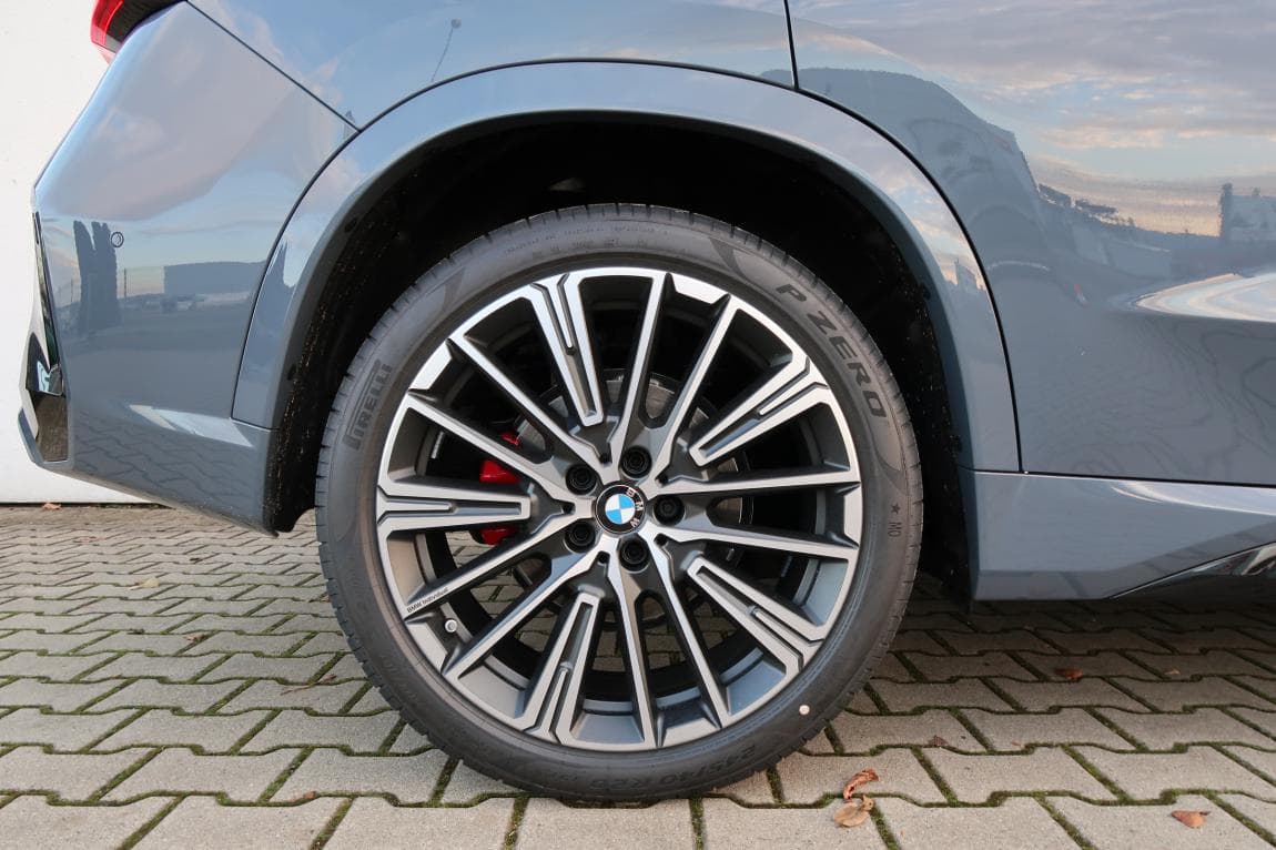 2024 BMW X1 - 11