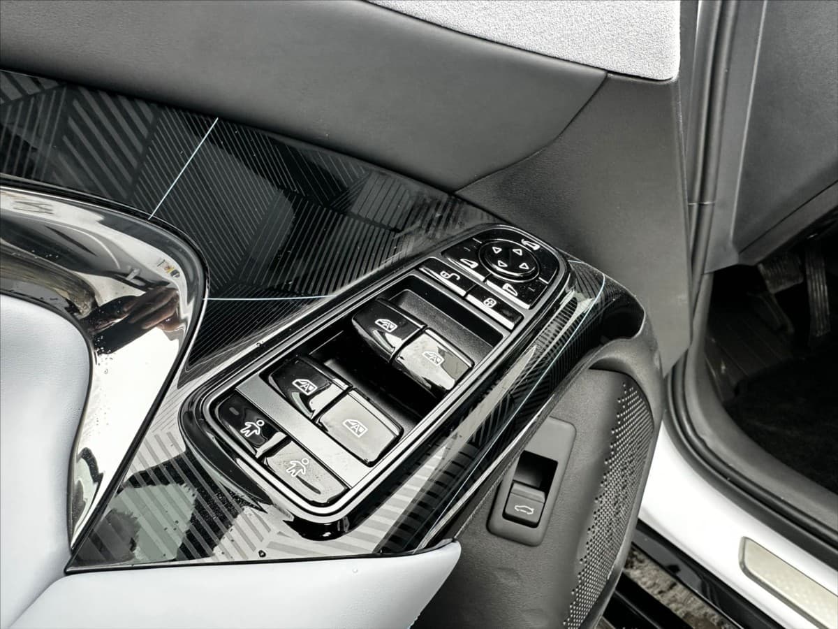 BYD SEAL - 12