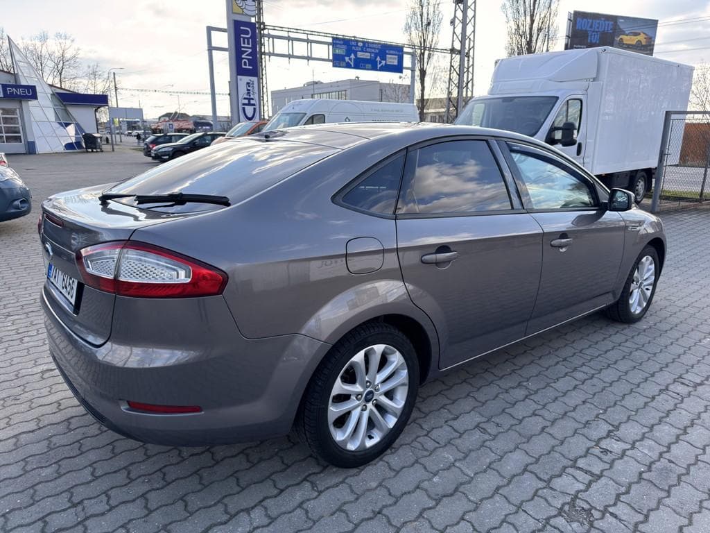 2011 Ford MONDEO - 5