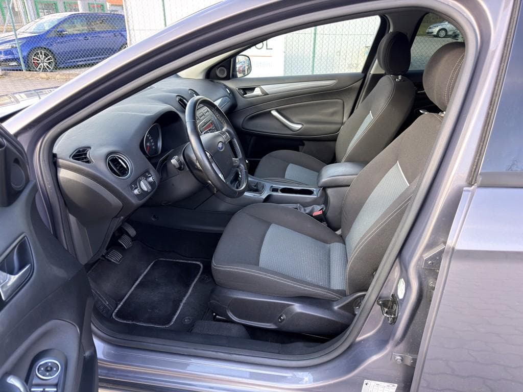 2011 Ford MONDEO - 6