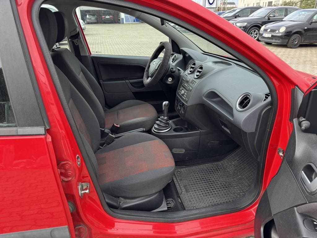 2007 Ford FIESTA - 11