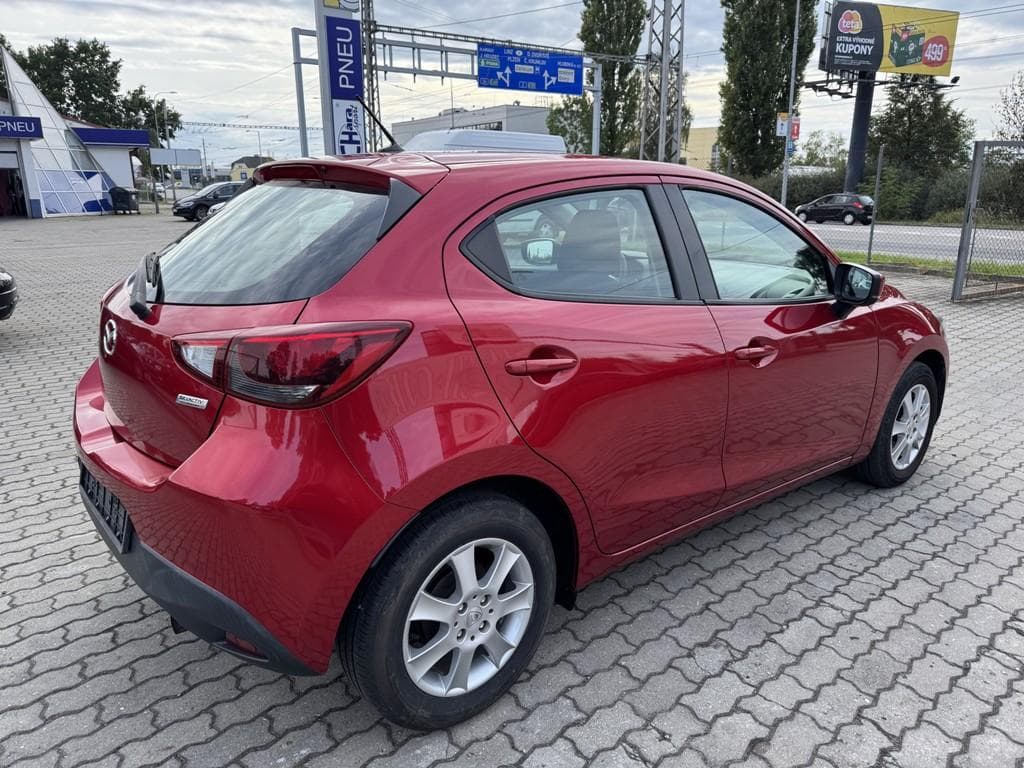 2017 Mazda 2 - 5