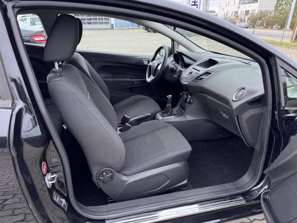 2013 Ford FIESTA - 10
