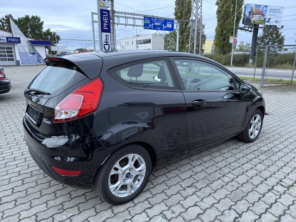 2013 Ford FIESTA - 5