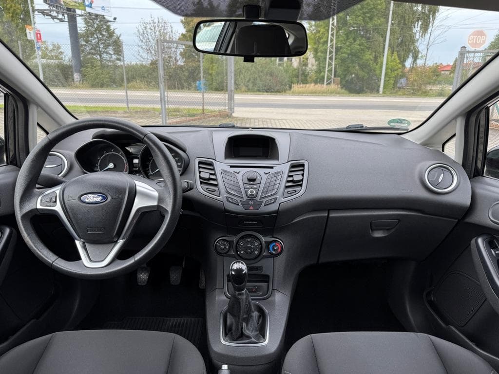 2013 Ford FIESTA - 8