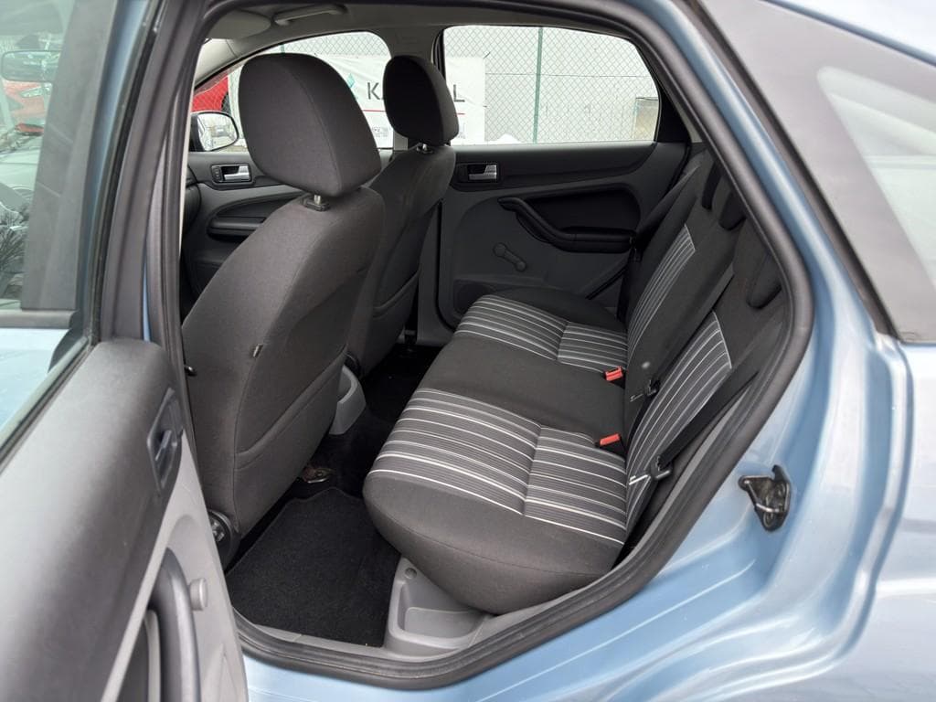 2008 Ford FOCUS - 7