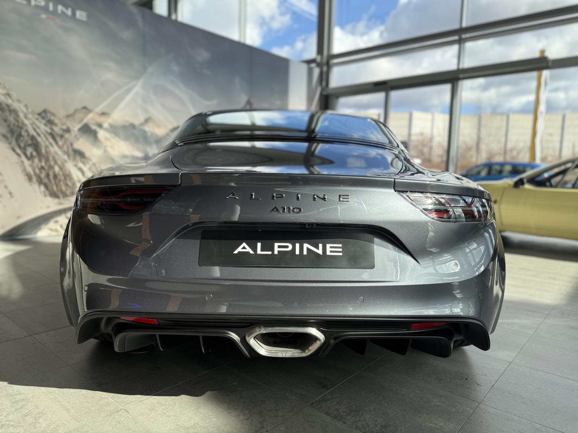 Alpine A110 - 5