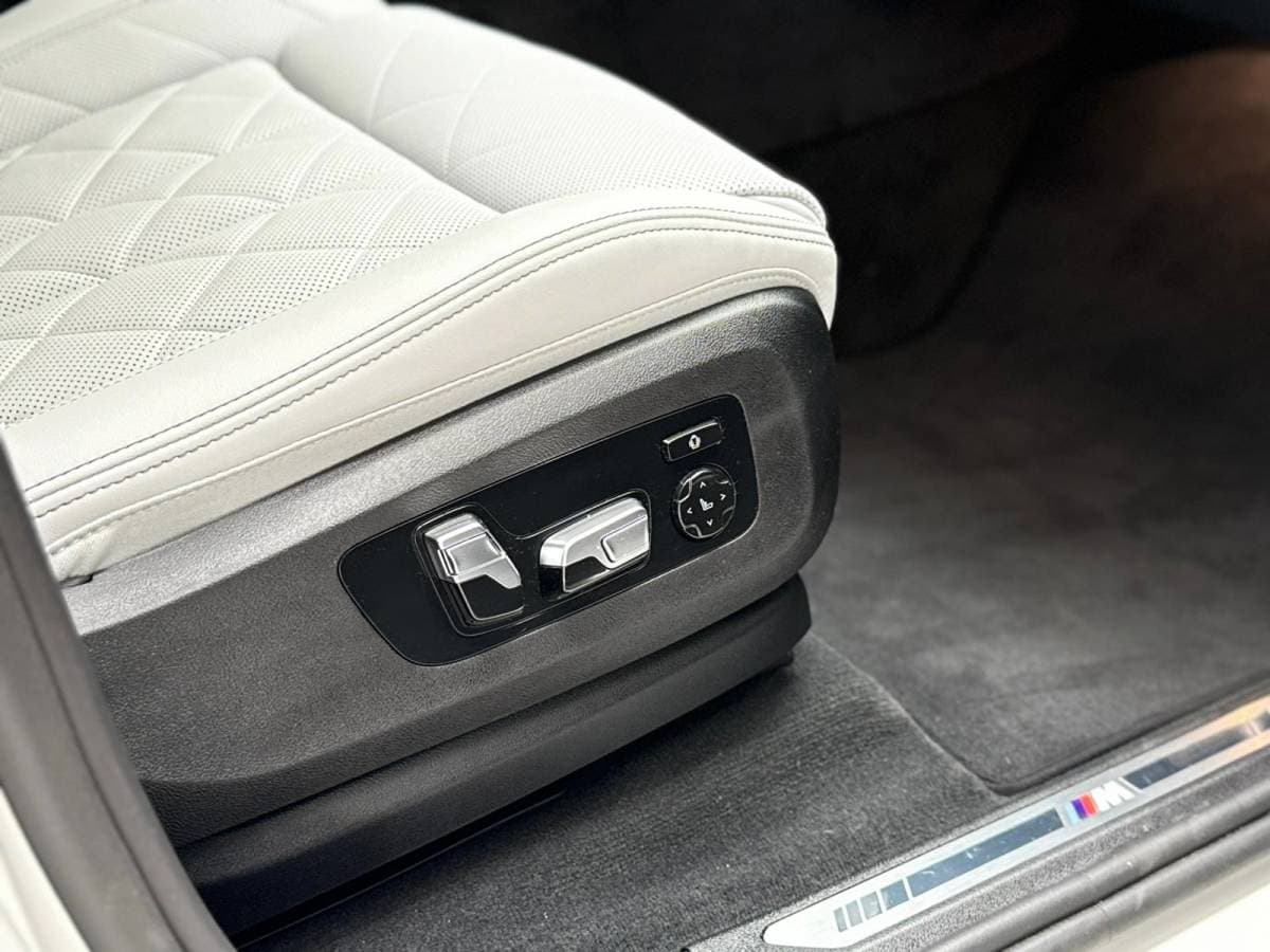 2024 BMW X5 - 7