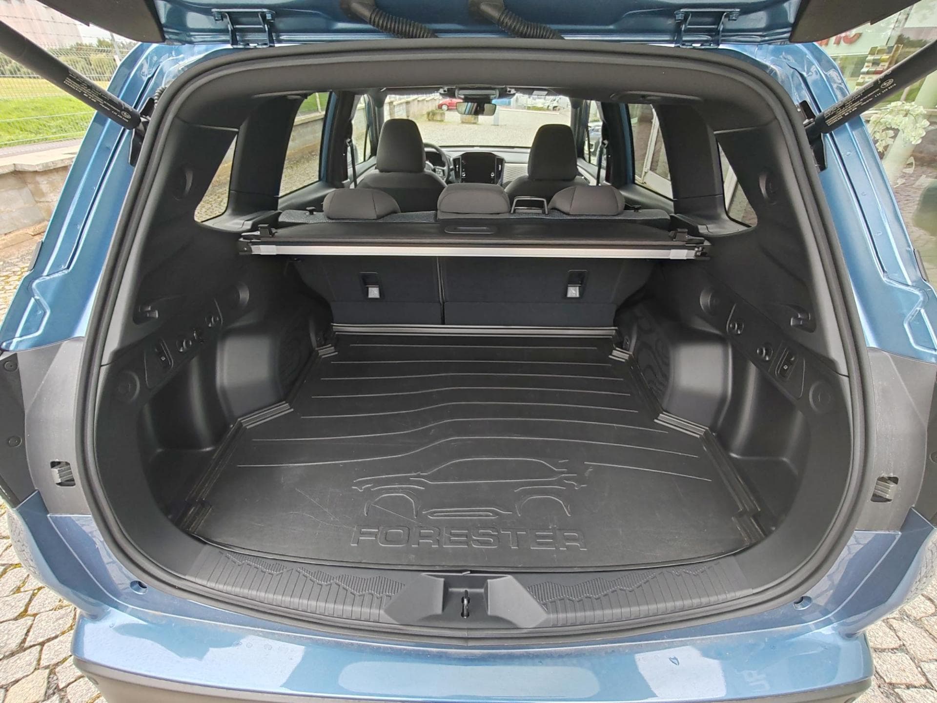 Subaru FORESTER - 12