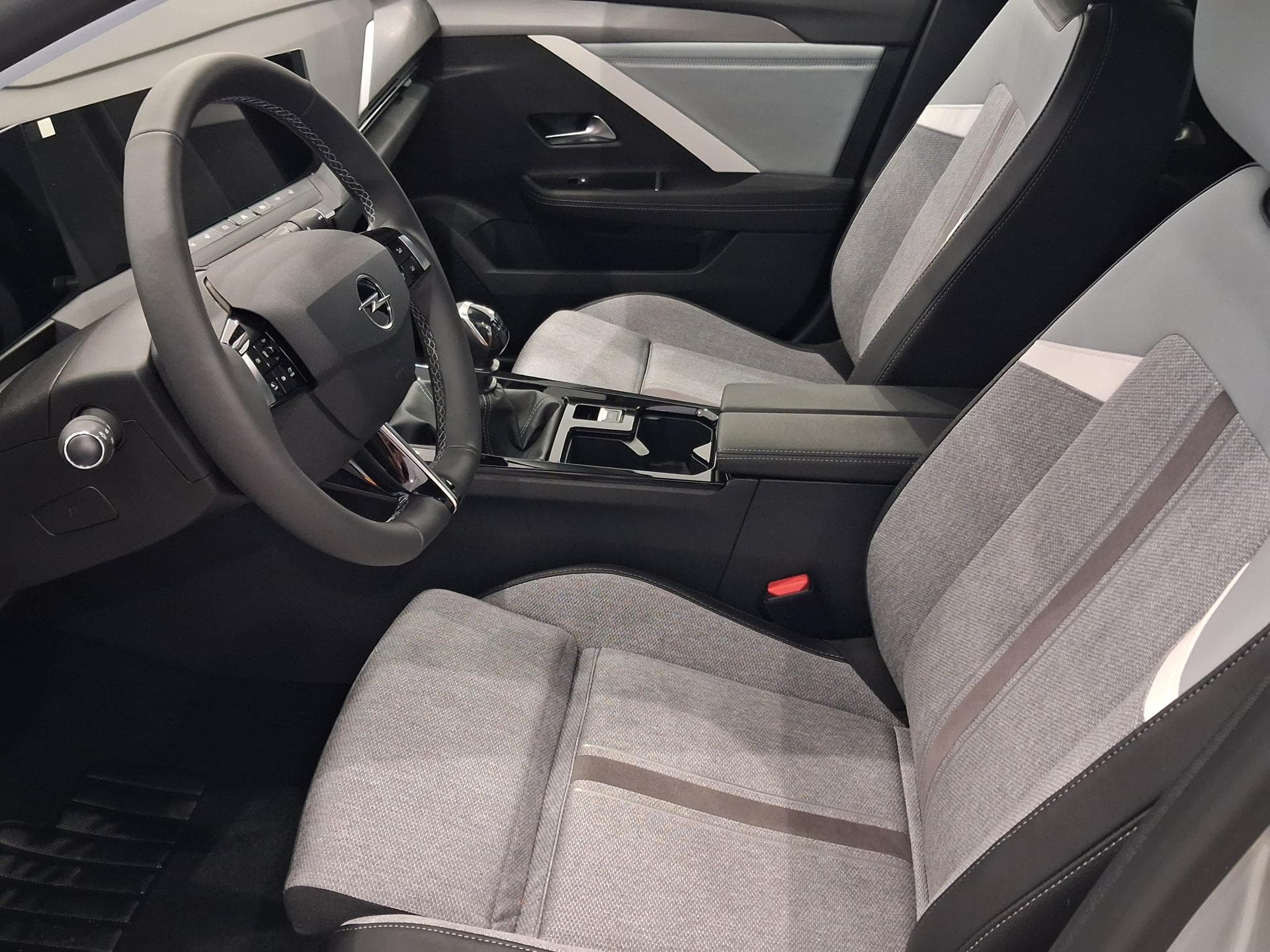 Opel ASTRA - 6