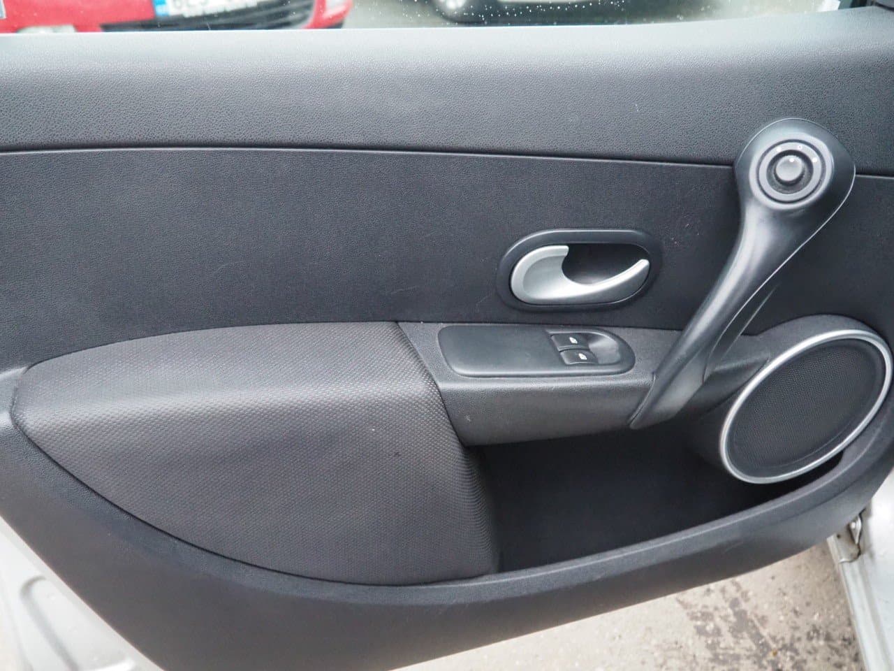 Renault CLIO - 9