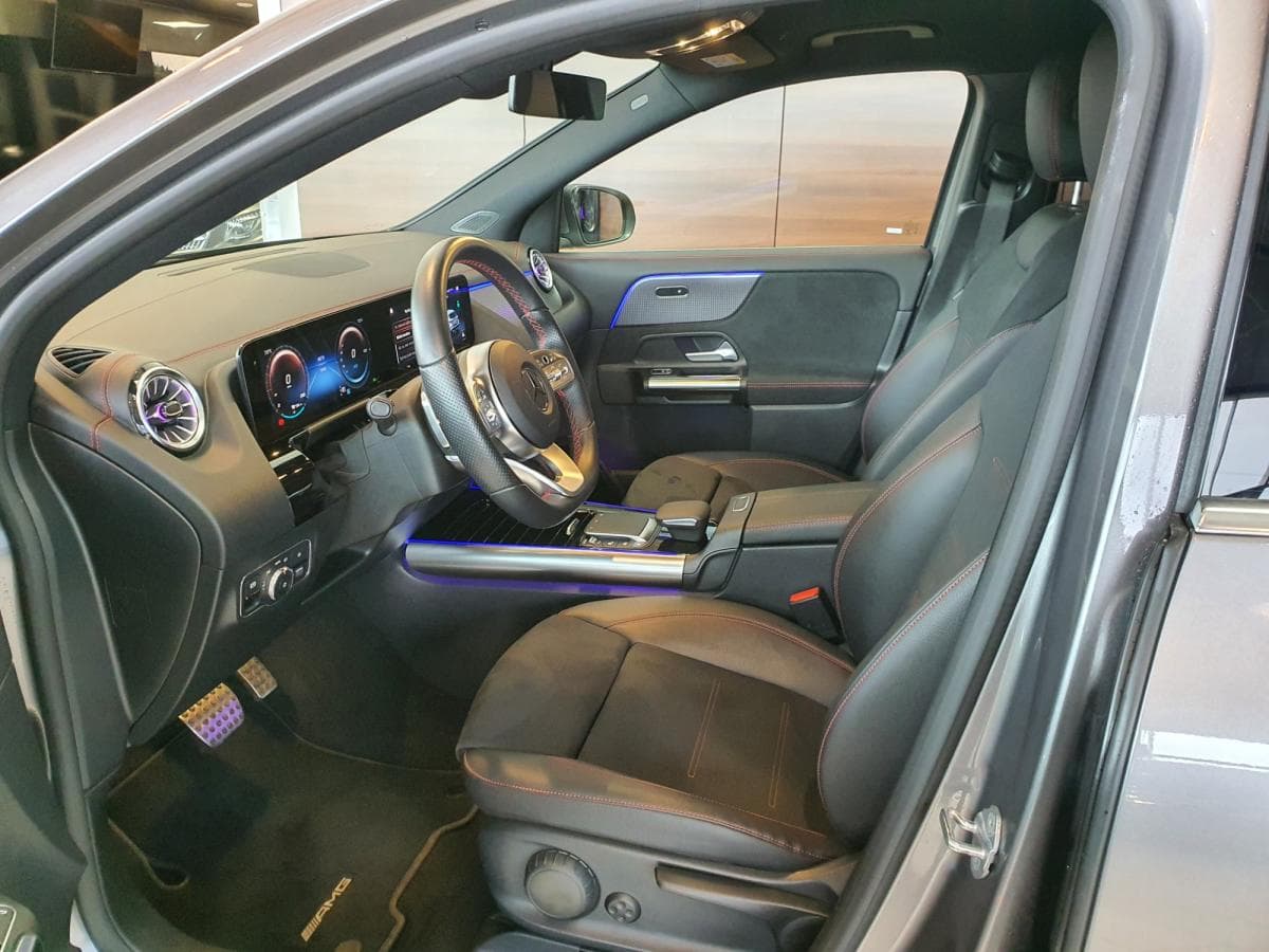 Mercedes-Benz Eqa - 8