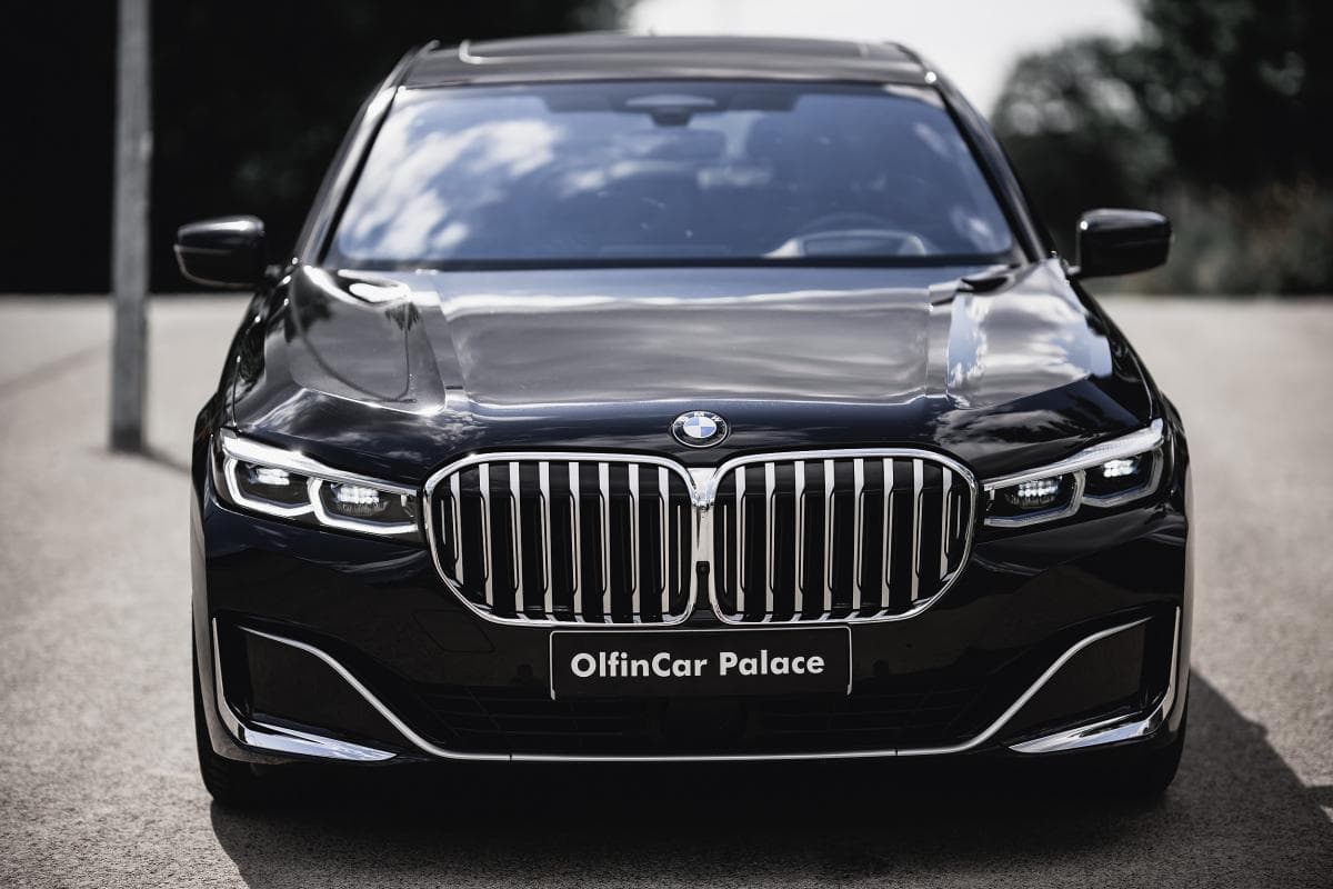 BMW 7-Series - 9