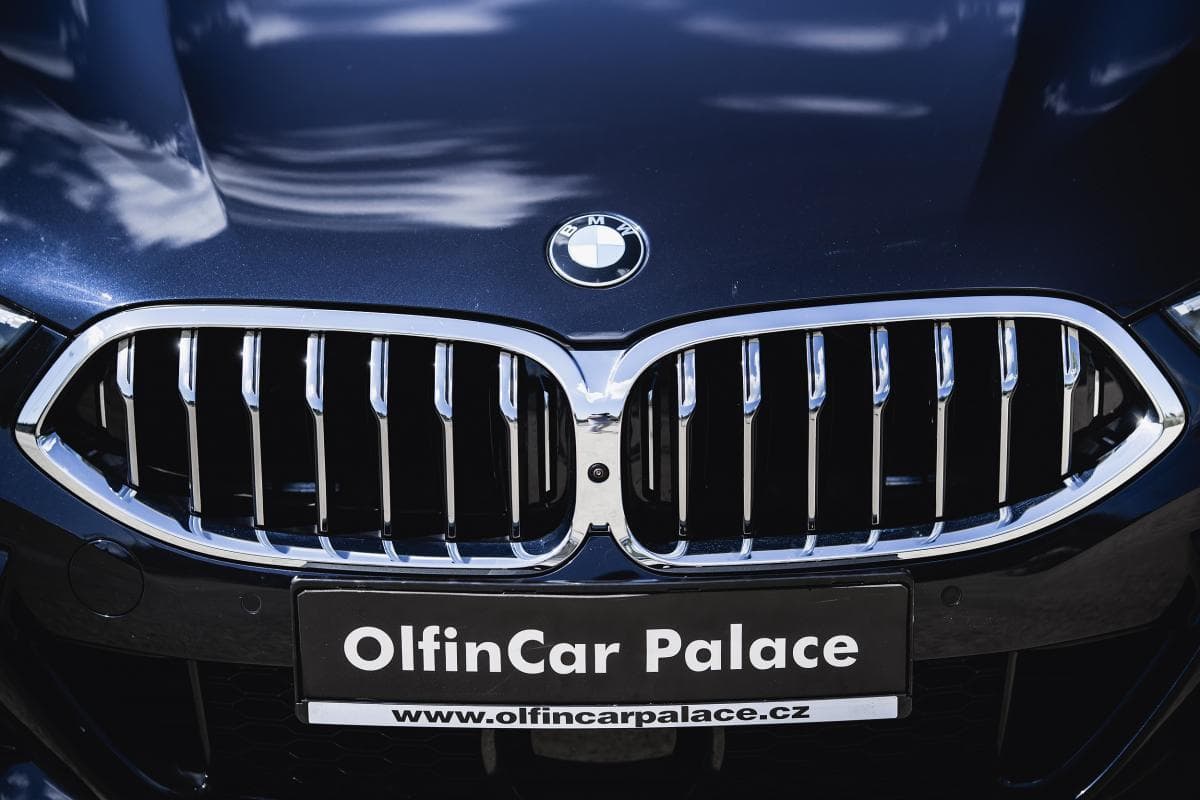 BMW 8-Series - 6