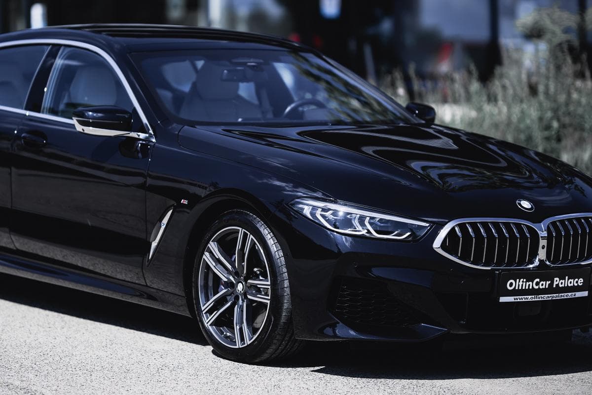 BMW 8-Series - 2
