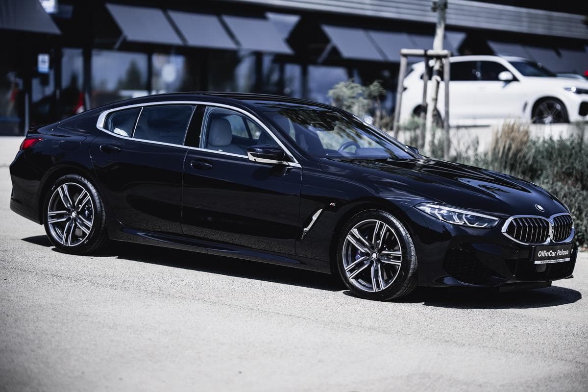 BMW 8-Series - 7