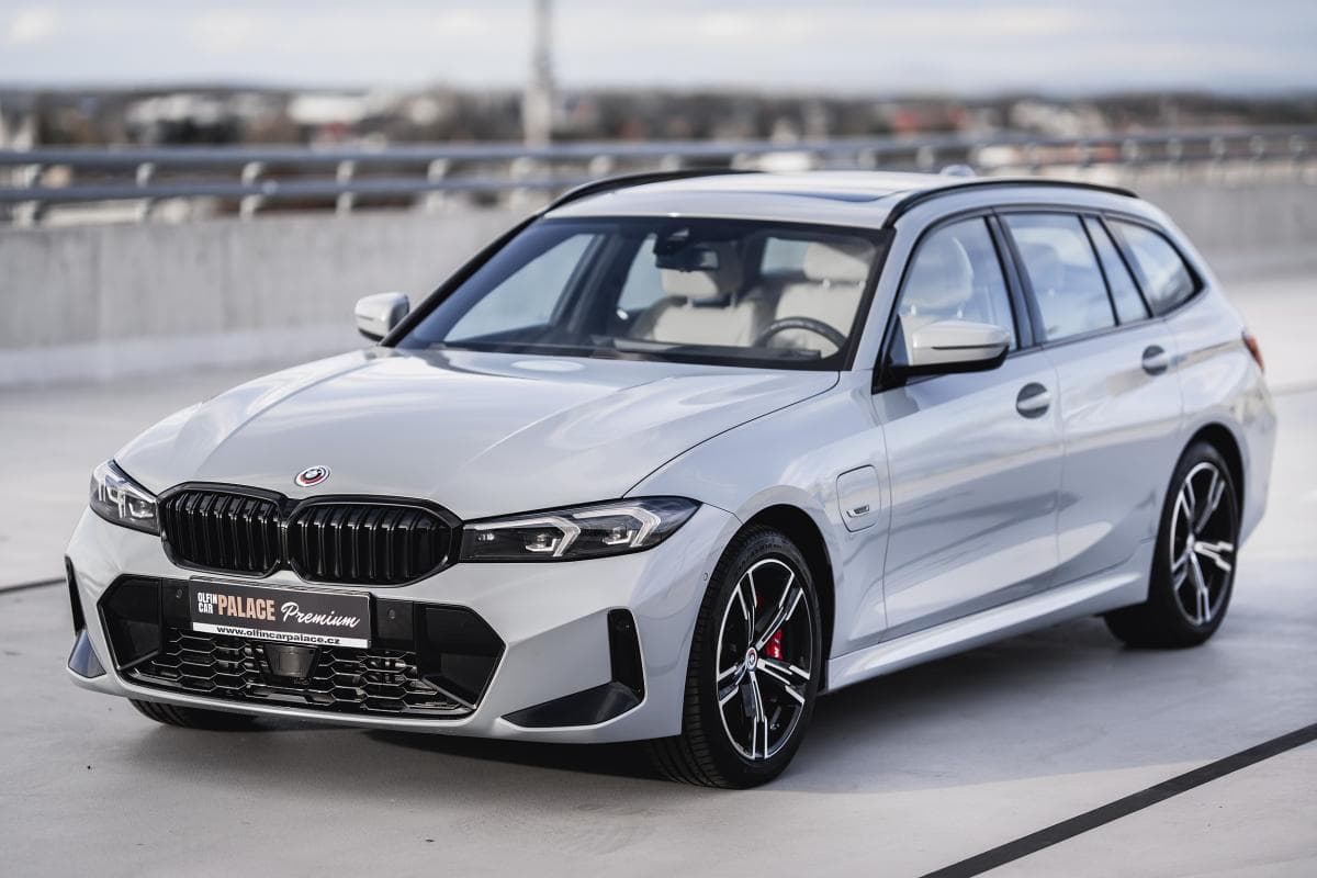 BMW Řada 3 330e xDrive Touring