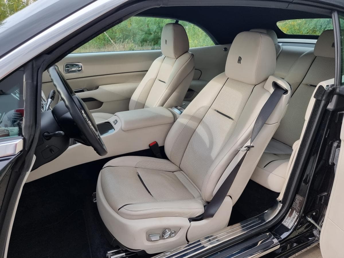 Rolls-Royce Dawn - 10